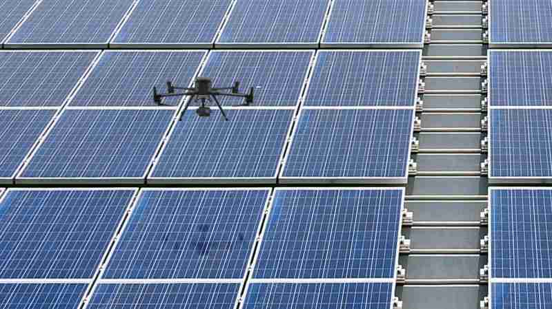 云顶国际8588yd以无人机搭配IR Sensor热显像技术进行全方面模块健检，，，，有效降低人力成本并提升发电量